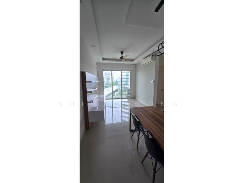 Kediaman Servis untuk Dijual di Desa Green - Shimry Wong - Living Room - PropertyGuru.com.my