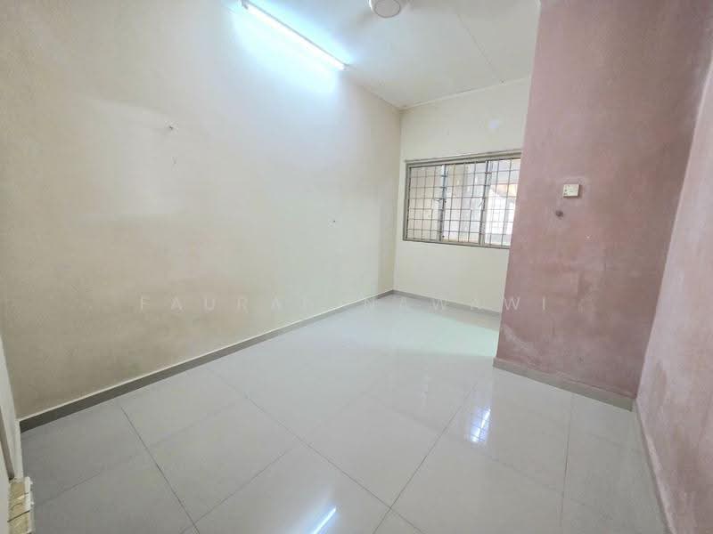 Rumah Teres 2-Tingkat untuk Dijual di Seksyen 13 (Shah Alam) - Fauran Nawawi - PropertyGuru.com.my