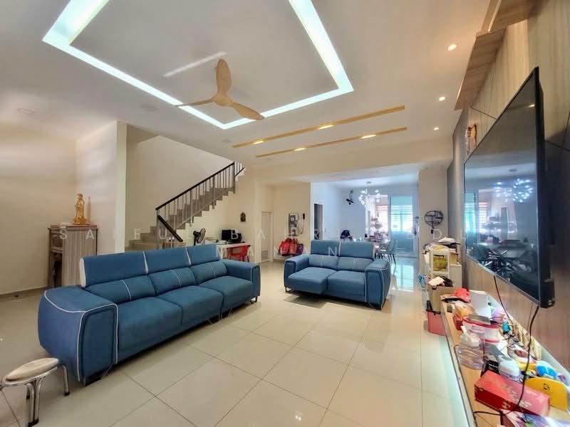 2-storey Terraced House for Sale in Semenyih (Selangor) - Saiful Bahri Abdul Manan - Living Room - PropertyGuru.com.my