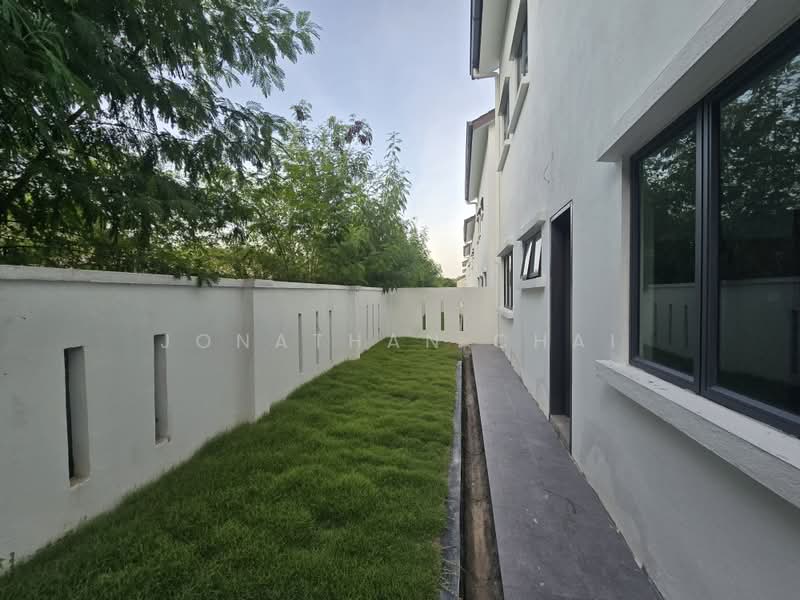 Zero-Lot Bungalow for Sale in Shah Alam (Selangor) - Jonathan Chai - Exterior - PropertyGuru.com.my