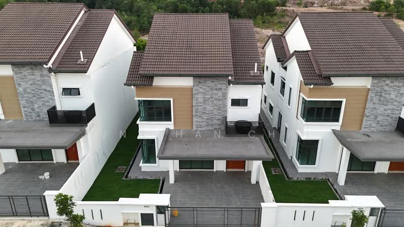 Zero-Lot Bungalow for Sale in Shah Alam (Selangor) - Jonathan Chai - Exterior - PropertyGuru.com.my