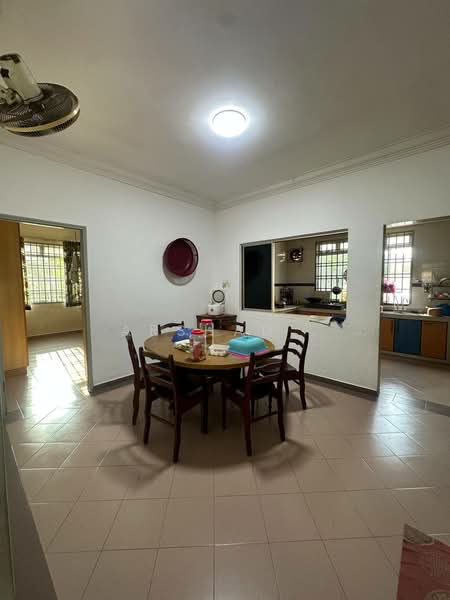 2-storey Terraced House for Sale in Taman Mutiara (Pontian) - Arshad . - Dining Room - PropertyGuru.com.my