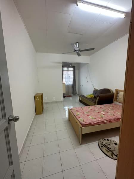 2-storey Terraced House for Sale in Taman Mutiara (Pontian) - Arshad . - Living Room - PropertyGuru.com.my