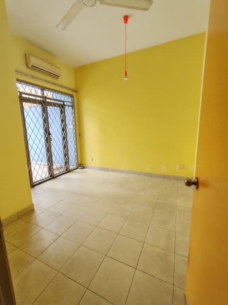 Rumah Teres 2-Tingkat untuk Dijual di Shah Alam (Selangor) - Victoria Chew - Living Room - PropertyGuru.com.my