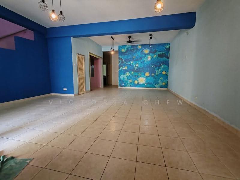 Rumah Teres 2-Tingkat untuk Dijual di Shah Alam (Selangor) - Victoria Chew - Living Room - PropertyGuru.com.my