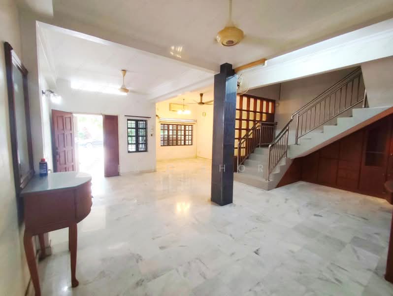Rumah Teres 2-Tingkat untuk Dijual di Ipoh (Perak) - Eric Khor - Living Room - PropertyGuru.com.my