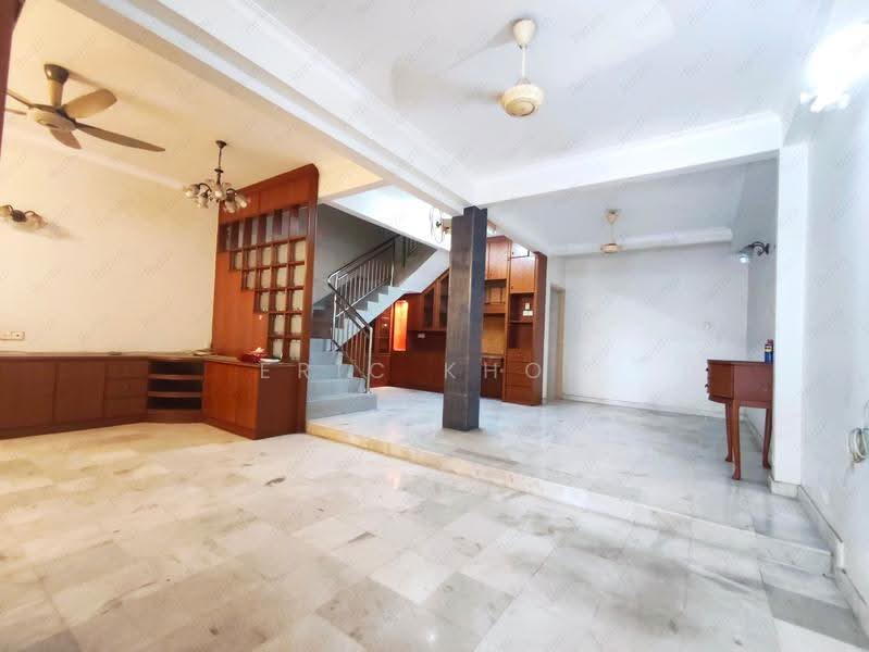 Rumah Teres 2-Tingkat untuk Dijual di Ipoh (Perak) - Eric Khor - Living Room - PropertyGuru.com.my