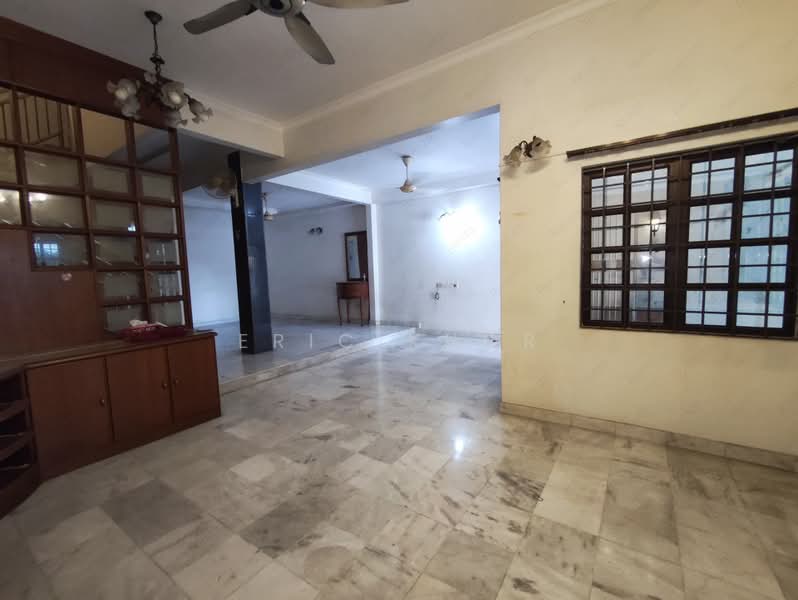 Rumah Teres 2-Tingkat untuk Dijual di Ipoh (Perak) - Eric Khor - Living Room - PropertyGuru.com.my