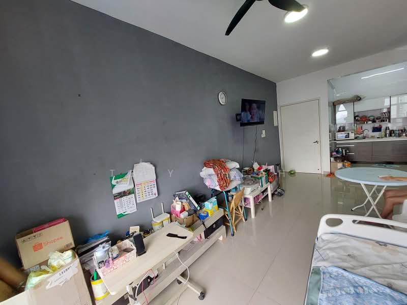 Kondominium untuk Dijual di Boulevard Condominium (BLVD) - Tony Cheah - Living Room - PropertyGuru.com.my