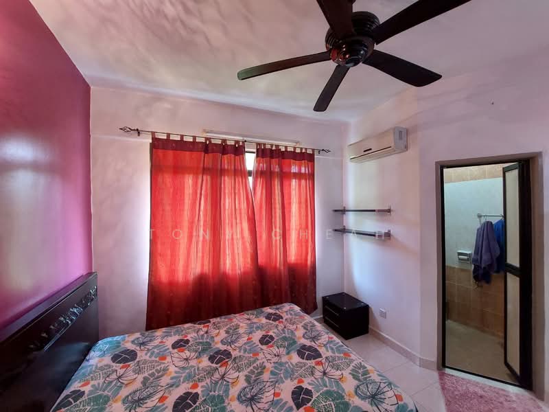 Pangsapuri untuk Dijual di Asia Heights - Tony Cheah - Bedroom - PropertyGuru.com.my