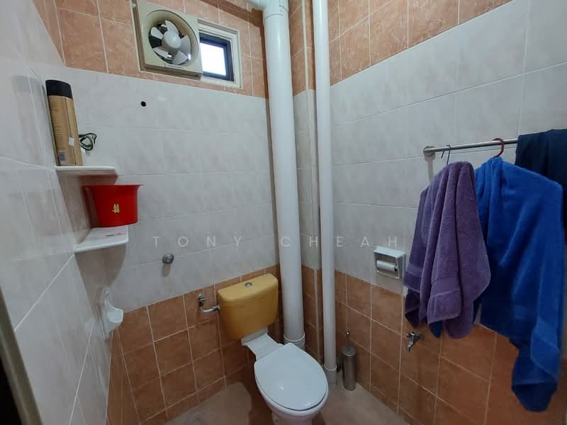 Pangsapuri untuk Dijual di Asia Heights - Tony Cheah - Bathroom - PropertyGuru.com.my