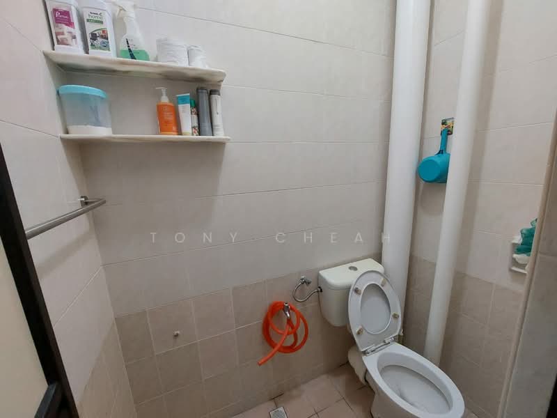 Pangsapuri untuk Dijual di Asia Heights - Tony Cheah - Bathroom - PropertyGuru.com.my