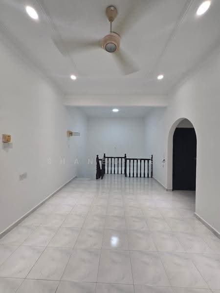 Semi-Detached House for Sale in Taman Sri Kluang (Kluang) - Shanel Tee - Interior - PropertyGuru.com.my