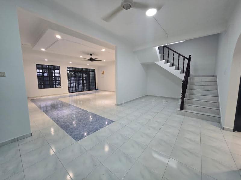 Semi-Detached House for Sale in Taman Sri Kluang (Kluang) - Shanel Tee - Living Room - PropertyGuru.com.my