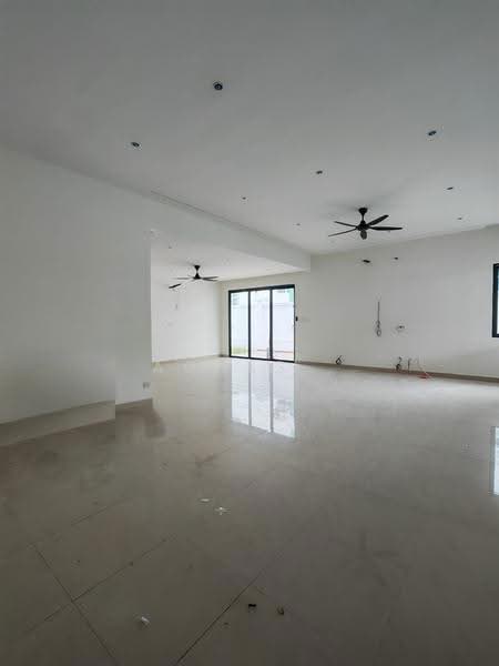 Rumah Berkembar untuk Dijual di Taman Kempas Utama (Tebrau) - Agnes . - Living Room - PropertyGuru.com.my