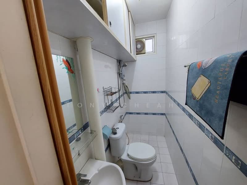 Pangsapuri untuk Dijual di Tanjung Court - Tony Cheah - Bathroom - PropertyGuru.com.my