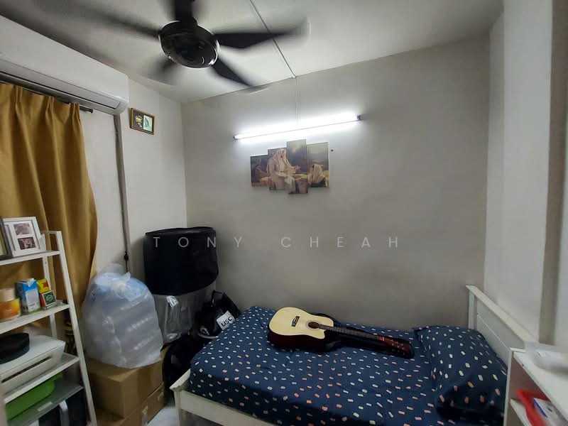 Pangsapuri untuk Dijual di Tanjung Court - Tony Cheah - Bedroom - PropertyGuru.com.my