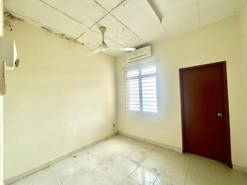 2-storey Terraced House for Sale in Bandar Seri Putra (Bangi) - Ahmad Fadlee - PropertyGuru.com.my