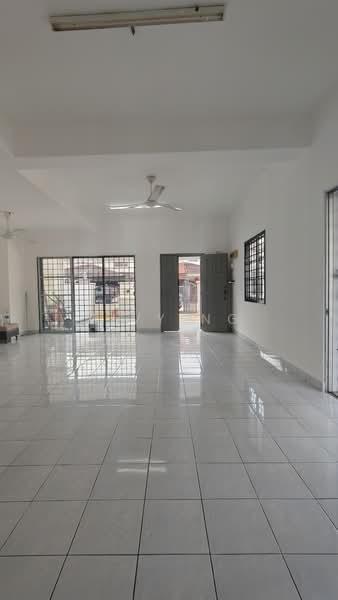 Rumah Teres 2-Tingkat untuk Dijual di Taman Pulai Indah (Johor Bahru) - Vivy Ng - Living Room - PropertyGuru.com.my