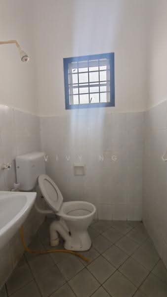 Rumah Teres 2-Tingkat untuk Dijual di Taman Pulai Indah (Johor Bahru) - Vivy Ng - Bathroom - PropertyGuru.com.my