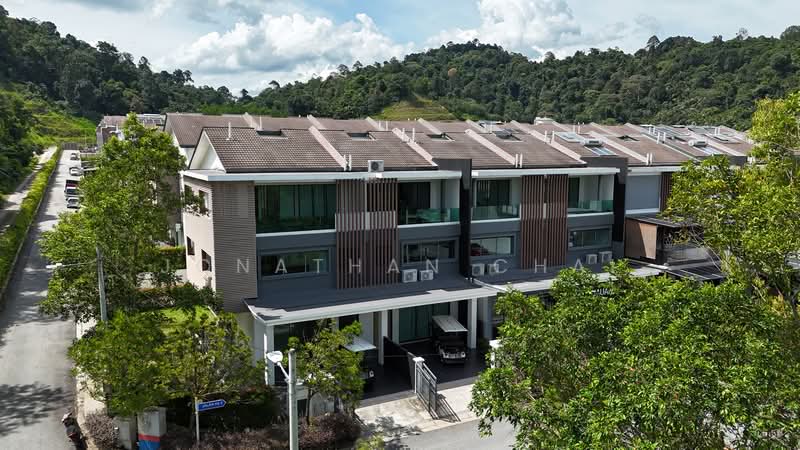 3-storey Terraced House for Sale in Selayang (Selangor) - Jonathan Chai - Exterior - PropertyGuru.com.my