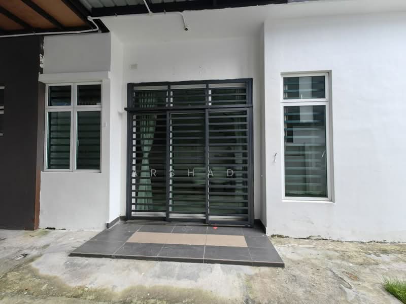 Cluster House for Sale in Iskandar Puteri (Nusajaya) (Johor) - Arshad . - Exterior - PropertyGuru.com.my