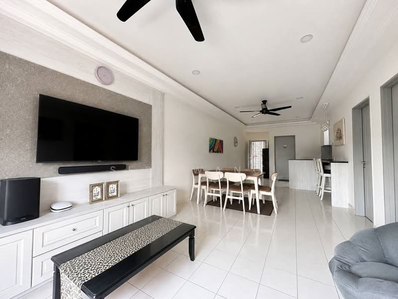 Pangsapuri untuk Dijual di Molek Ria - Seri Wangi - Living Room - PropertyGuru.com.my