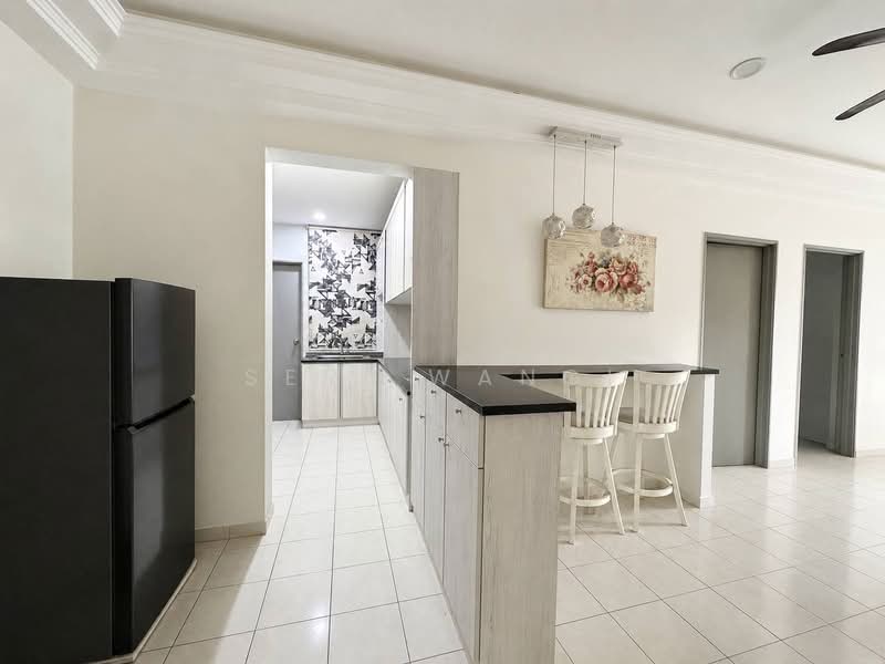 Pangsapuri untuk Dijual di Molek Ria - Seri Wangi - Kitchen - PropertyGuru.com.my