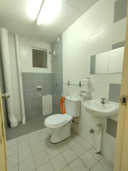 Apartment for Rent at Seri Intan Apartment - Annie Kho - Bathroom - PropertyGuru.com.my