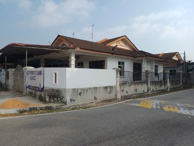 Rumah Teres 1-Tingkat untuk Dijual di Taman Nusa Bestari 2 (Iskandar Puteri (Nusajaya)) - Jayden Ng - Exterior - PropertyGuru.com.my