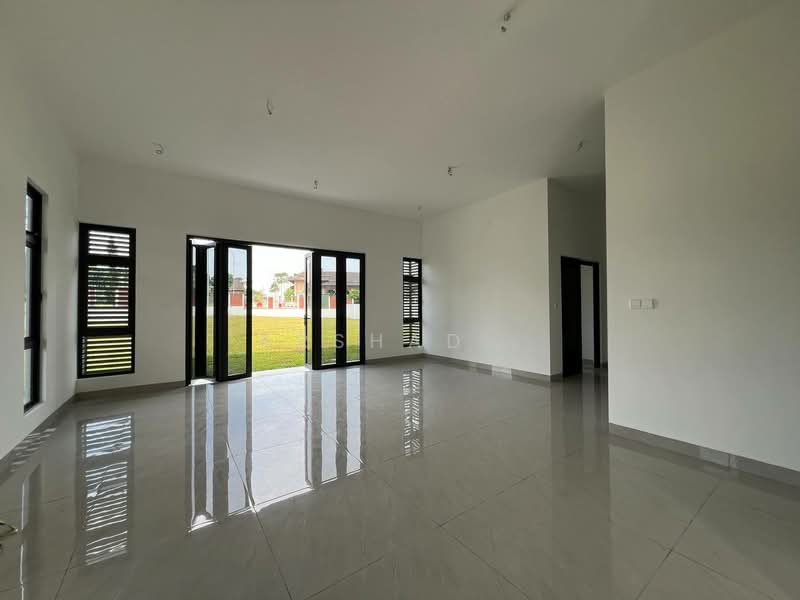 Semi-Detached House for Rent in Johor Bahru (Johor) - Arshad . - Living Room - PropertyGuru.com.my