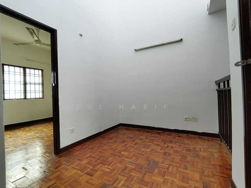 2-storey Terraced House for Sale in Taman Pinggiran Usj (Subang Jaya) - Zul Hasif - PropertyGuru.com.my