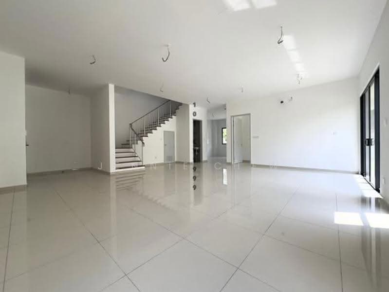 Semi-Detached House for Sale in Shah Alam (Selangor) - Jennie Chew - PropertyGuru.com.my