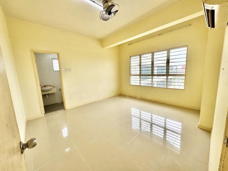 Kediaman Servis untuk Dijual di Suri Puteri - Alif Saad - Interior - PropertyGuru.com.my