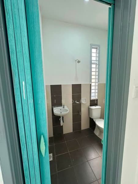 Rumah Teres 2-Tingkat untuk Dijual di Taman Pulai Indah (Johor Bahru) - Melinda Ee - Bathroom - PropertyGuru.com.my