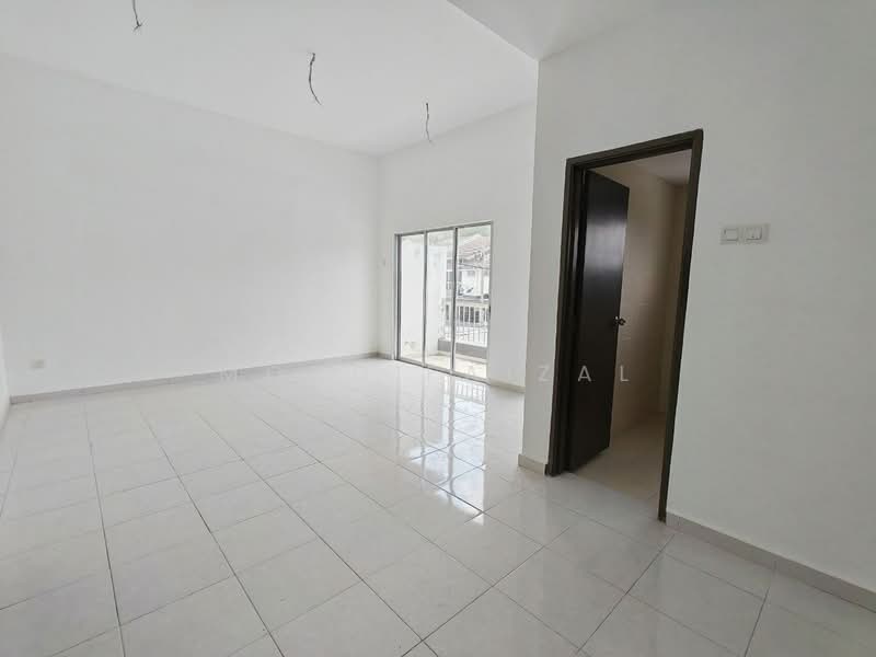 2-storey Terraced House for Sale in Nilai (Negeri Sembilan) - Mohd Faizal - Living Room - PropertyGuru.com.my