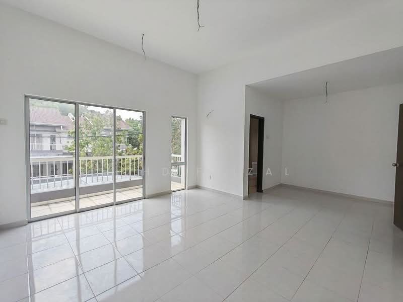 2-storey Terraced House for Sale in Nilai (Negeri Sembilan) - Mohd Faizal - Living Room - PropertyGuru.com.my