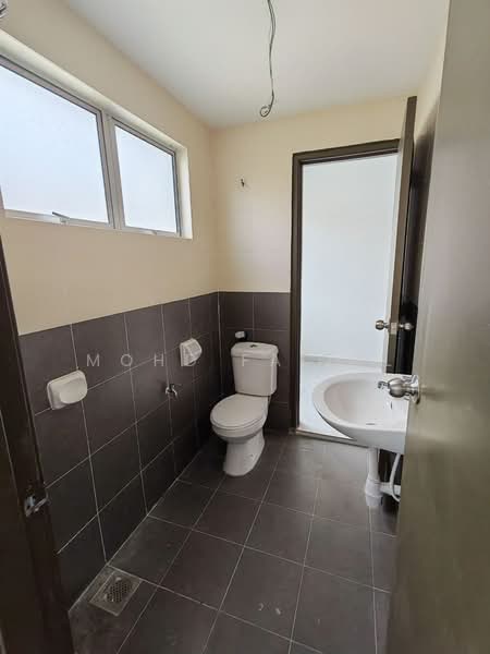 2-storey Terraced House for Sale in Nilai (Negeri Sembilan) - Mohd Faizal - Bathroom - PropertyGuru.com.my