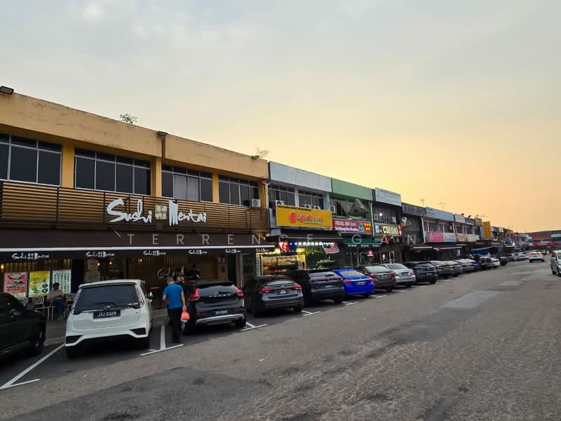 Shop / Office for Rent in Taman Johor Jaya (Johor Bahru) - Terrence Gan - Same row with Sushi Mentai - PropertyGuru.com.my