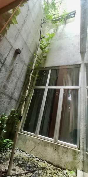 2-storey Terraced House for Sale in Bandar Putra Permai (Seri Kembangan) - Dlynie Ooi - Exterior - PropertyGuru.com.my