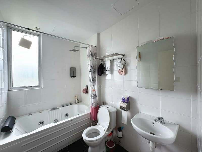 Kondominium untuk Dijual di Boulevard Condominium (BLVD) - Jen Choo - Bathroom - PropertyGuru.com.my