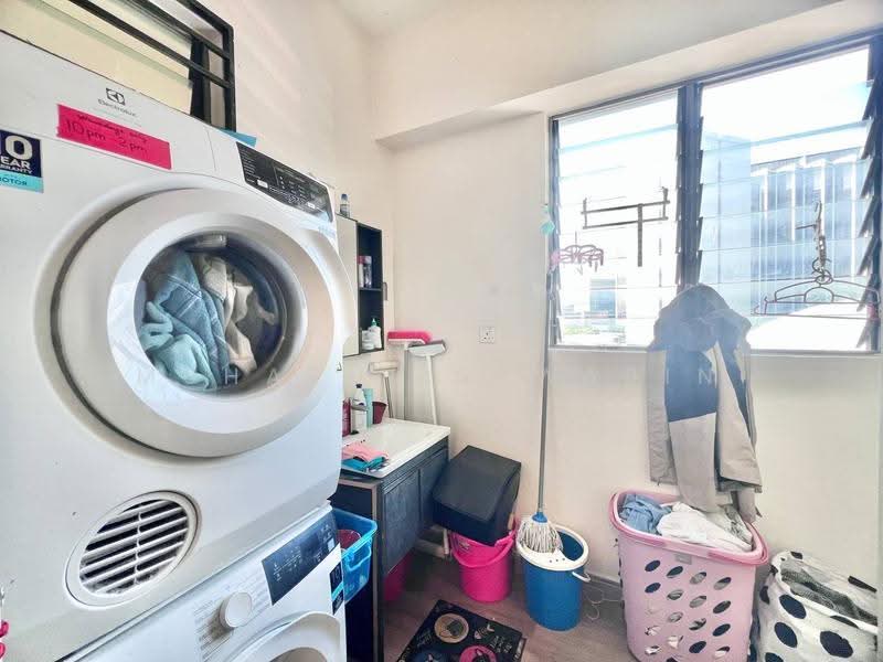 Service Residence for Sale at Saujana Residency - muharni sawarin - PropertyGuru.com.my