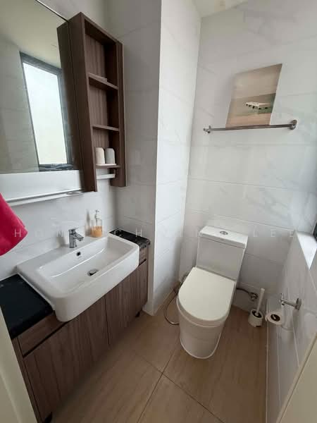 Kediaman Servis untuk Disewa di Country Garden Central Park - Hong Charng Lee - Bathroom - PropertyGuru.com.my