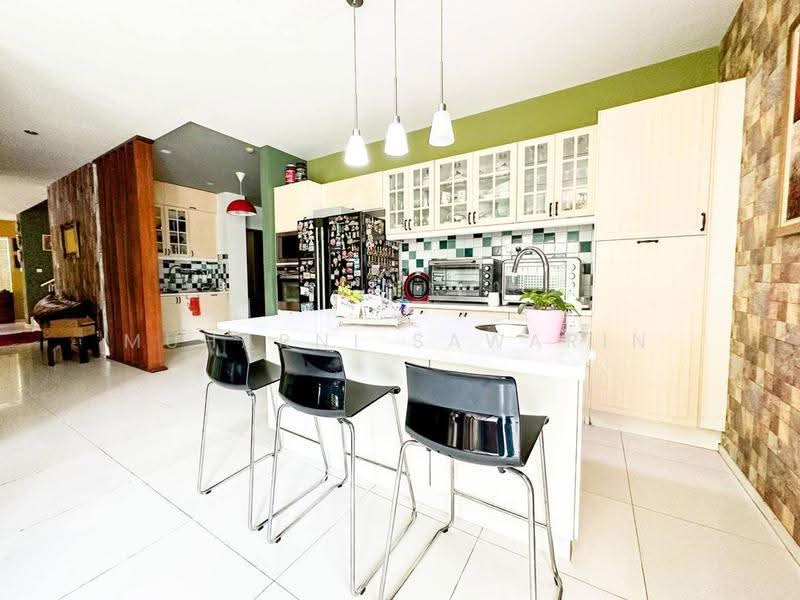 Rumah Berkembar untuk Dijual di Seksyen U9 (Shah Alam) - muharni sawarin - Kitchen - PropertyGuru.com.my