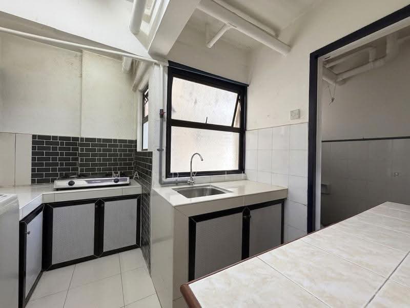 Apartment for Sale at Pangsapuri Seroja - Mandy Liew - Kitchen - PropertyGuru.com.my