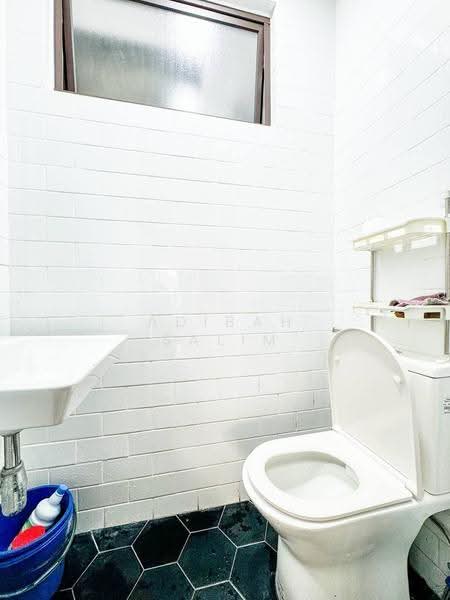 Rumah Teres untuk Dijual di Cyberjaya (Selangor) - Adibah Salim - Bathroom - PropertyGuru.com.my