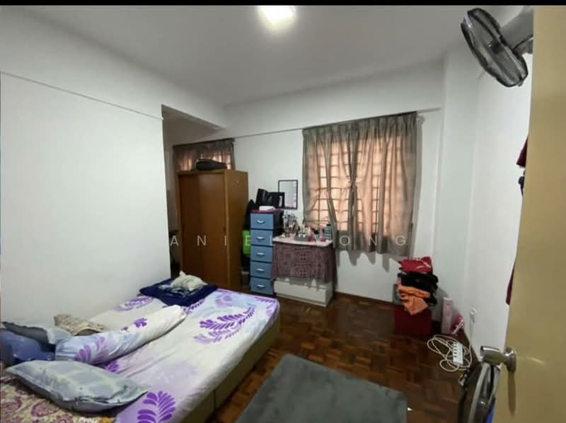 Pangsapuri untuk Dijual di Pangsapuri Persiaran Tanjung - Daniel Yong - Bedroom - PropertyGuru.com.my