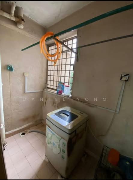 Pangsapuri untuk Dijual di Pangsapuri Persiaran Tanjung - Daniel Yong - Interior - PropertyGuru.com.my