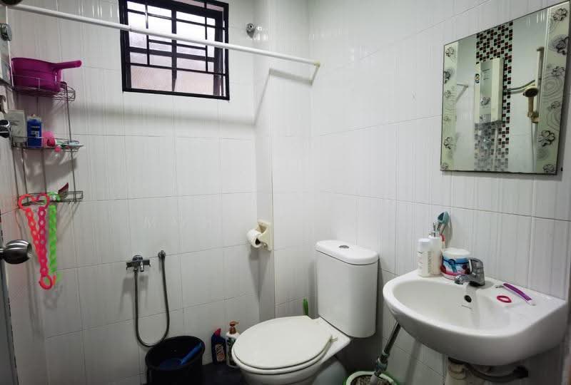 2-storey Terraced House for Sale in Seri Kembangan (Selangor) - Mohd Faizal - Bathroom - PropertyGuru.com.my