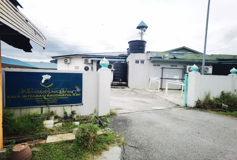 2-storey Terraced House for Sale in Seri Kembangan (Selangor) - Mohd Faizal - PropertyGuru.com.my
